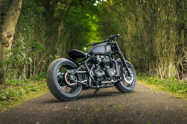 Triumph Bobber - WIDE WHEEL - MATT BLACK