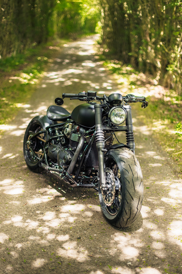 Triumph Bobber - WIDE WHEEL - MATT BLACK