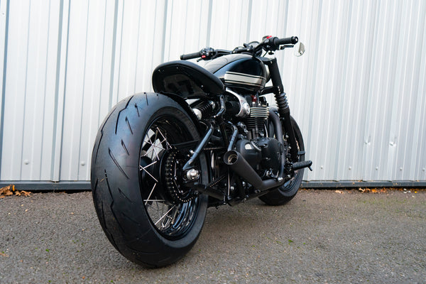 Triumph Bobber - WIDE WHEEL - Mustang Silver