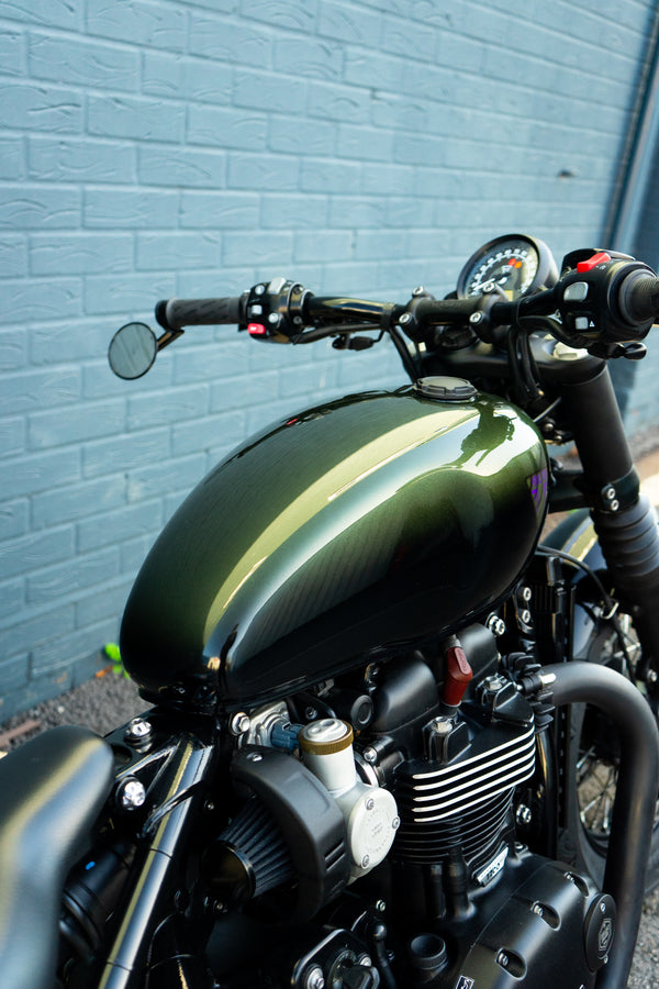 Triumph Bobber - Dark Night Series - The JOKER