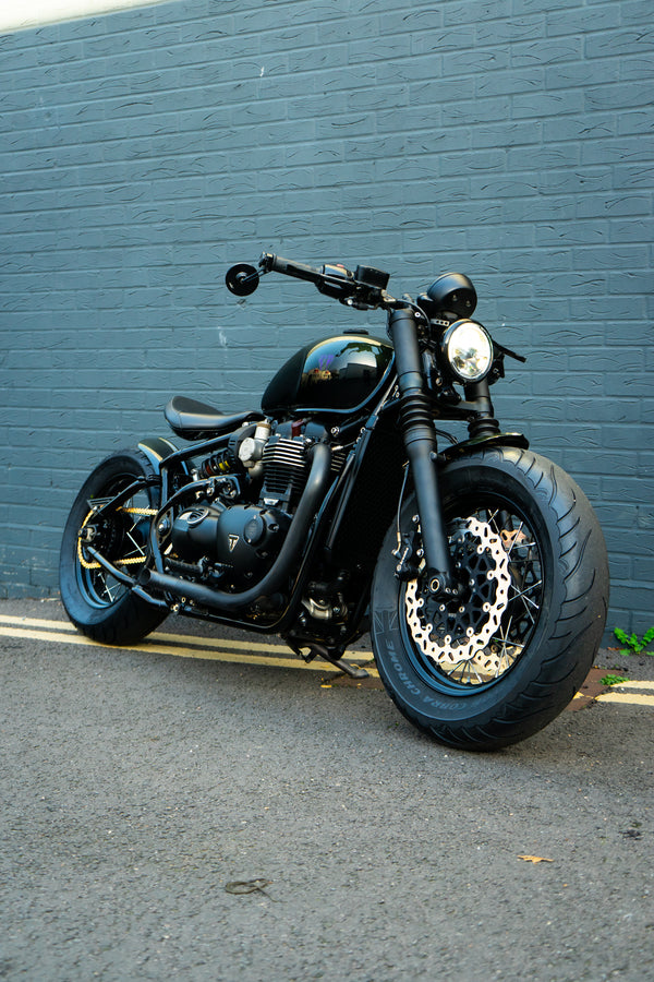 Triumph Bobber - Dark Night Series - The JOKER