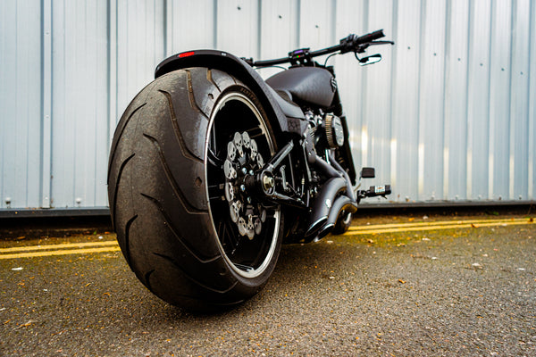 Black Mamba - Harley-Davidson Breakout