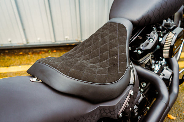 Black Mamba - Harley-Davidson Breakout