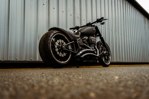Black Mamba - Harley-Davidson Breakout