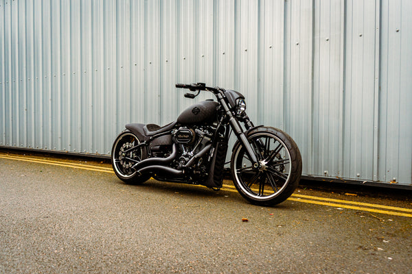 Black Mamba - Harley-Davidson Breakout