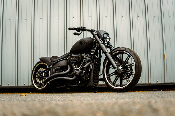 Black Mamba - Harley-Davidson Breakout