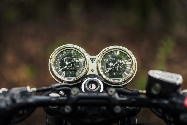 Triumph - T120 Dark Night MATT Black