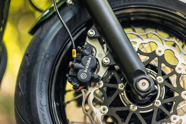 'The Knight Bobber' Full wide wheel custom