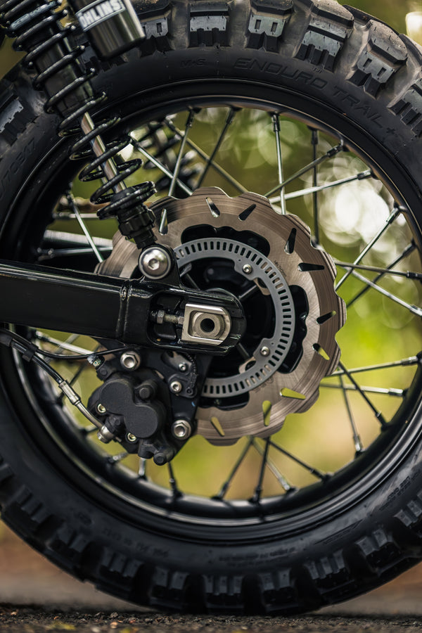 Triumph - T120 Dark Night MATT Black