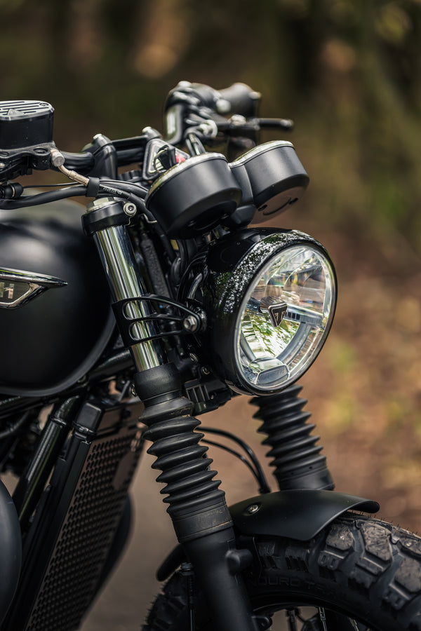 Triumph - T120 Dark Night MATT Black
