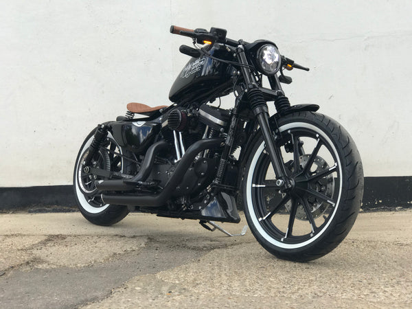 Gloss Black 883