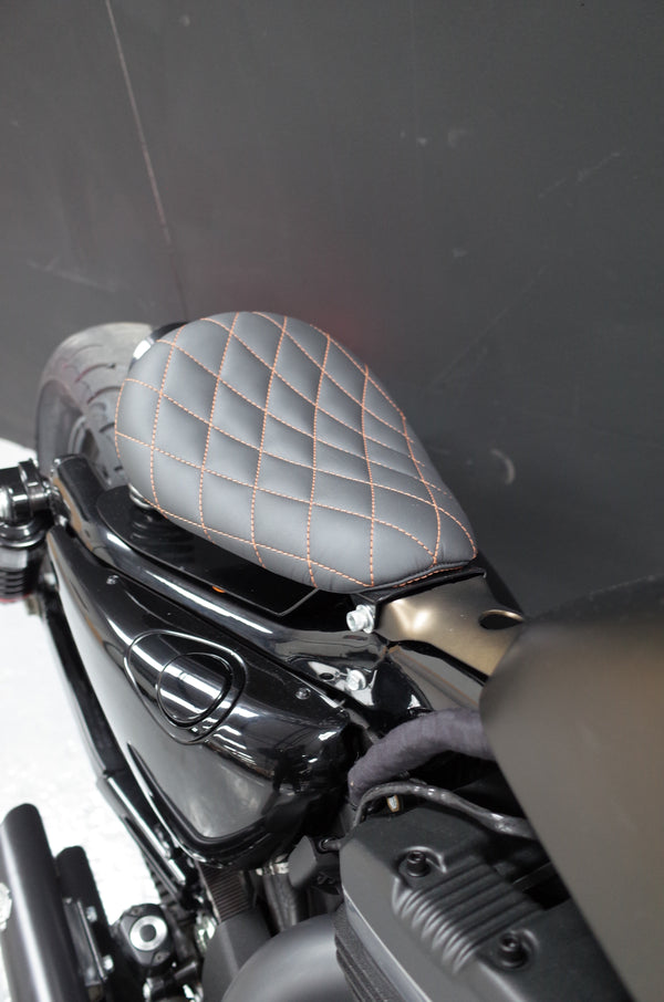 Poulson Custom Sprung Solo bobber Seat & Grips - Real leather and hand stitched