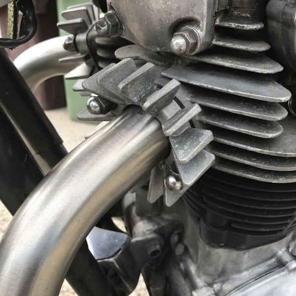Motone Yamaha XS650 Big Fin Exhaust Clamps