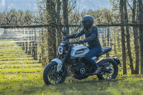 MOTO MORINI  SEIEMMEZZO STR