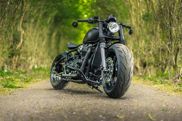 Triumph Bobber - WIDE WHEEL - MATT BLACK