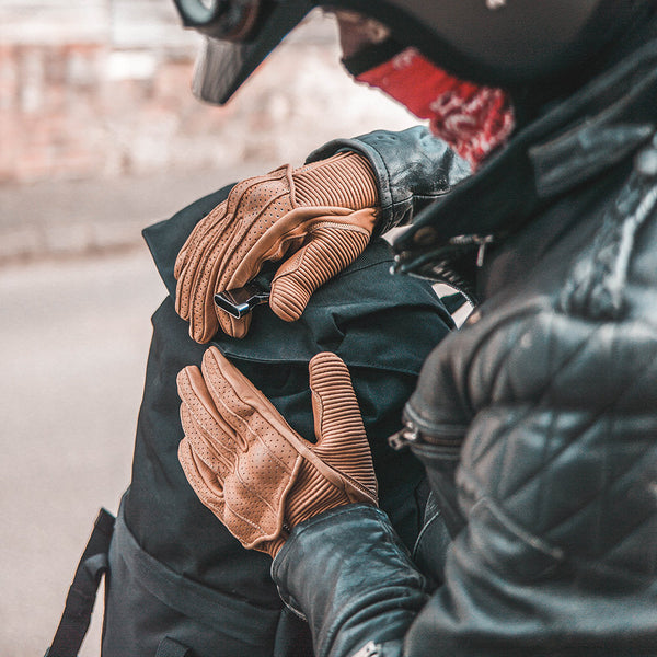 silk-lined-raptor-gloves - Womens