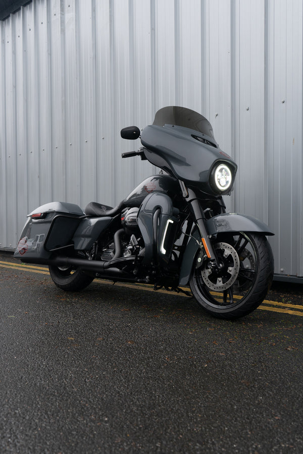 Harley - Touring - Lambo Grey Street Glide