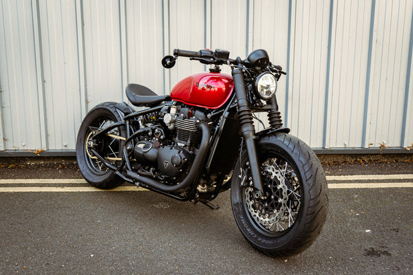 Triumph Bobber - Lamborghini BIA ROSSO