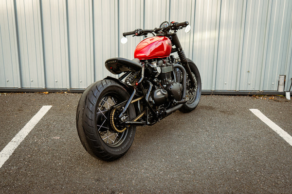 Triumph Bobber - Lamborghini BIA ROSSO