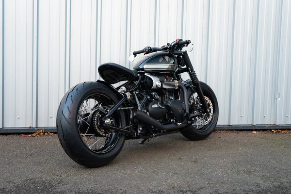 Triumph Bobber - WIDE WHEEL -  Mustang Silver