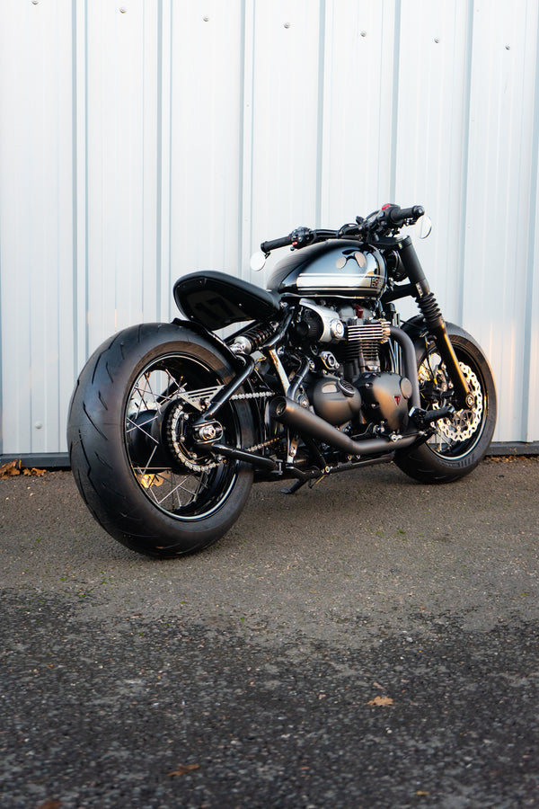 Triumph Bobber - WIDE WHEEL -  Mustang Silver