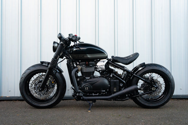 Triumph Bobber - WIDE WHEEL -  Mustang Silver