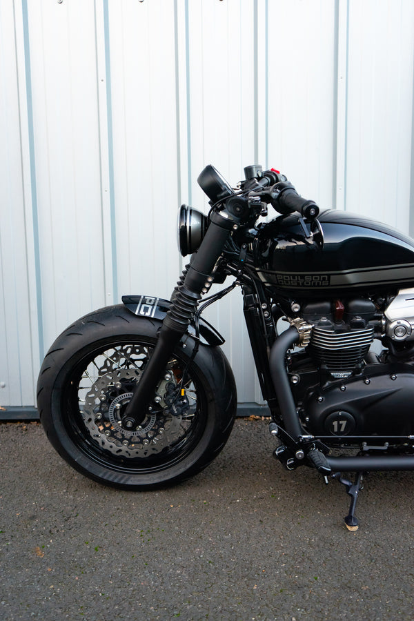 Triumph Bobber - WIDE WHEEL -  Mustang Silver