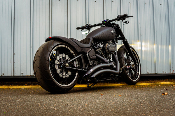 Black Mamba - Harley-Davidson Breakout