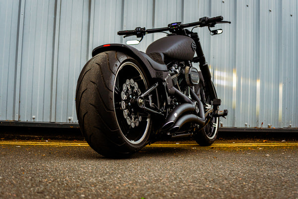 Black Mamba - Harley-Davidson Breakout