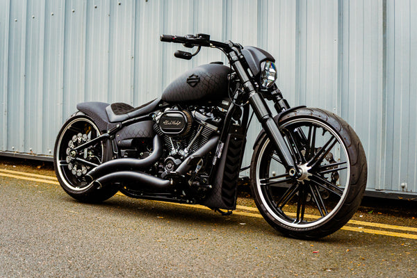 Black Mamba - Harley-Davidson Breakout