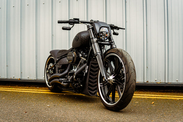 Black Mamba - Harley-Davidson Breakout