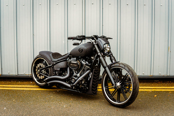 Black Mamba - Harley-Davidson Breakout
