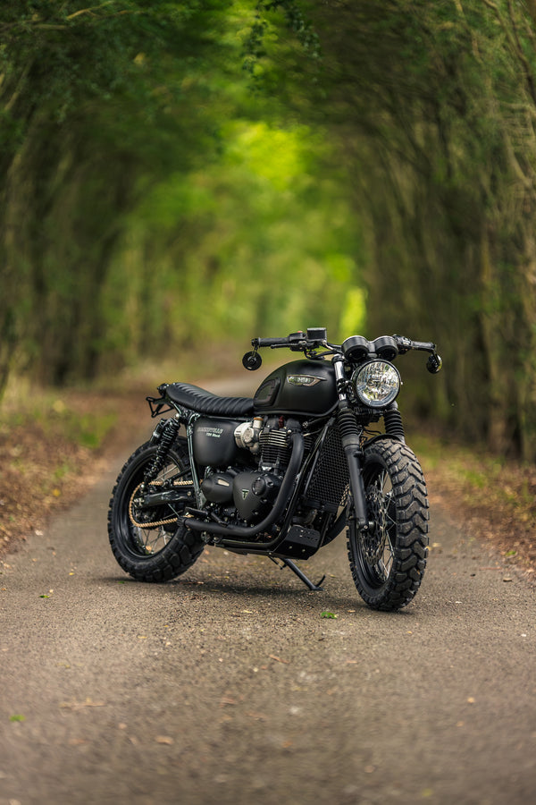 Triumph - T120 Dark Night MATT Black