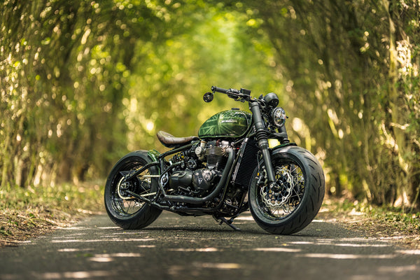 'The Knight Bobber' Full wide wheel custom