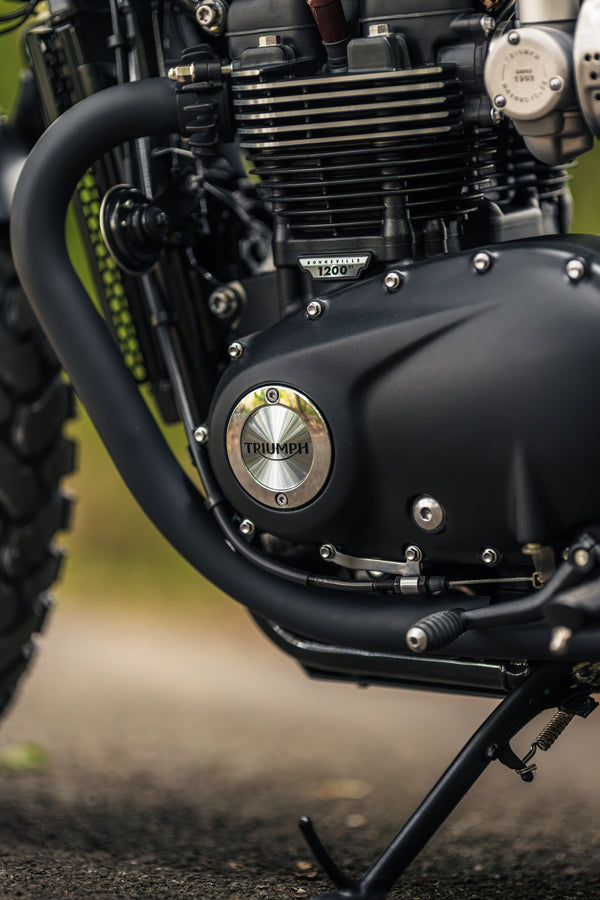 Triumph - T120 Dark Night MATT Black
