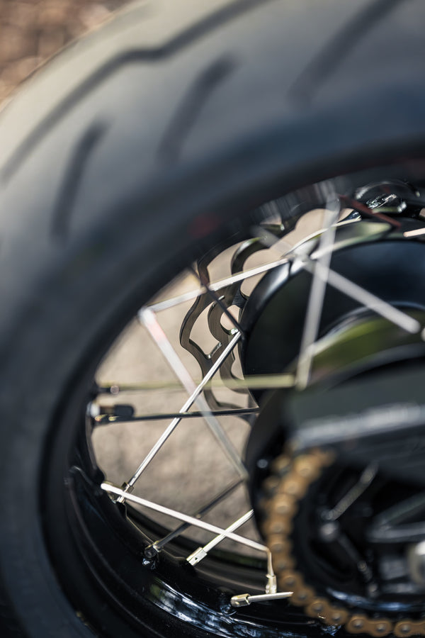 'The Knight Bobber' Full wide wheel custom