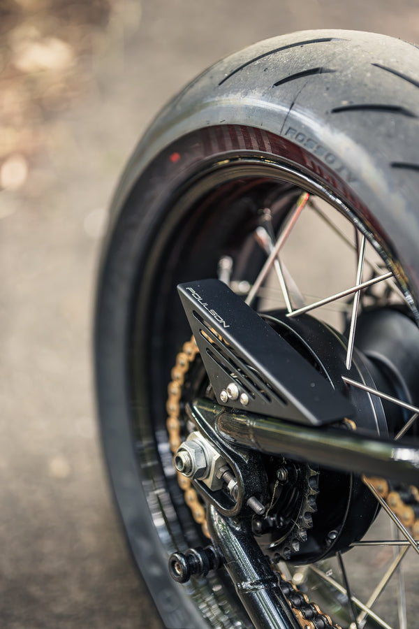 'The Knight Bobber' Full wide wheel custom