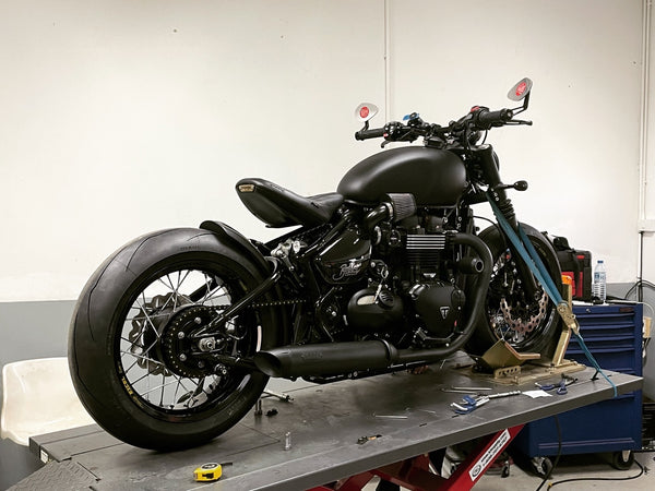 Bella Custom - Triumph Bobber aluminum rear fender (gloss black)