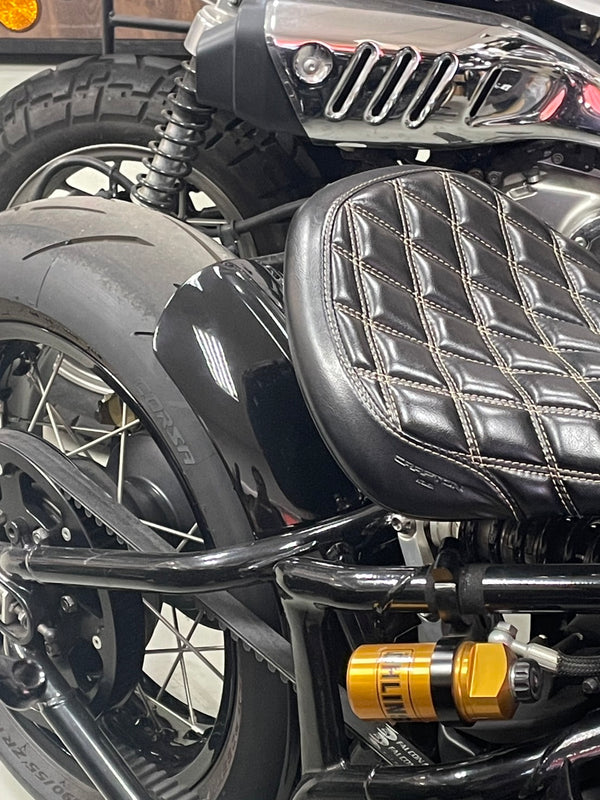 Bella Custom - Triumph Bobber aluminum rear fender (gloss black)