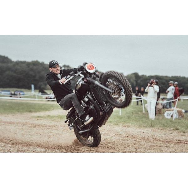 Motone Bobbed predrilled Rear Mudguard/Fender - Black Anodised Alumini