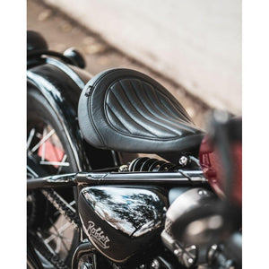 Motone Cobra Seat - Vertical Ribs - Triumph Bobber